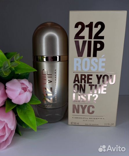 Carolina Herrera 212 VIP Rose