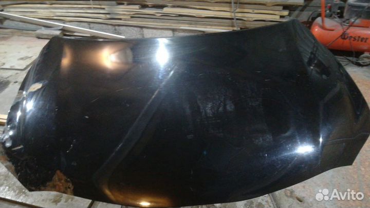 Продам капот Toyota camry 40