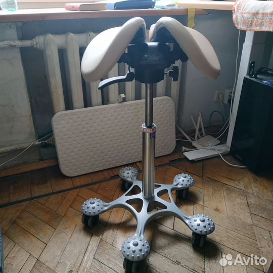 Salli Swing Fit эргономичный стул-седло 120кг кожа