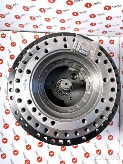 Бортовой редуктор Doosan DX235LC-V