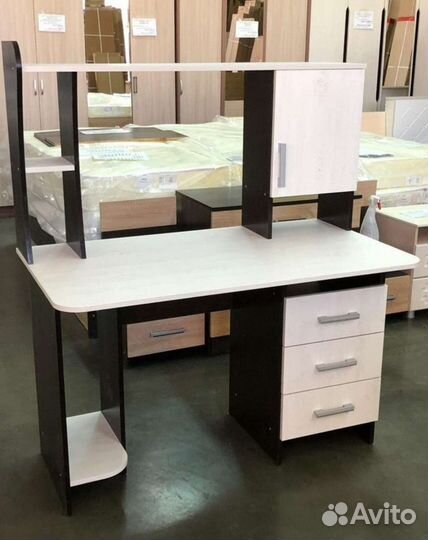 Компьютерный стол №5 Новый Со Склада