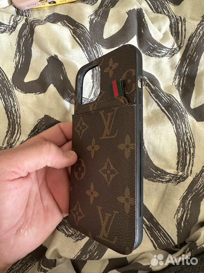 Чехлы на iPhone