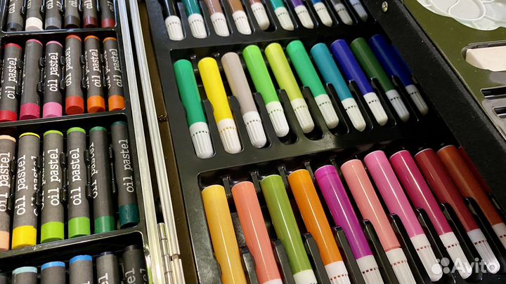 Набор для творчества в чемоданчике 147 предметов