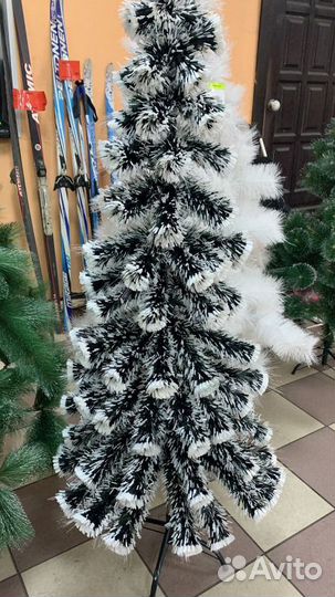 Ель искусственная с гирляндой 1.5 м