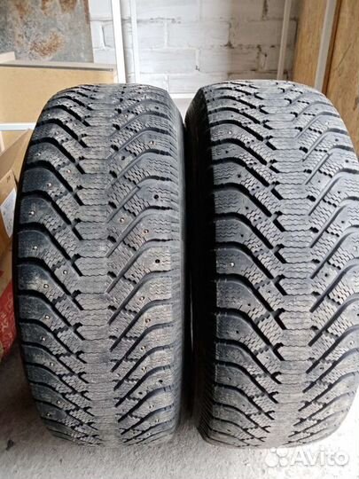 Goodyear UltraGrip 500 265/65 R17