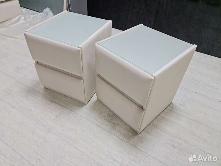 Прикроватные тумбы ширина 40см