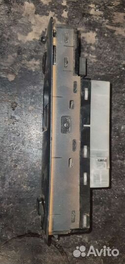 Блок кнопок стеклоподъемников suzuki grand