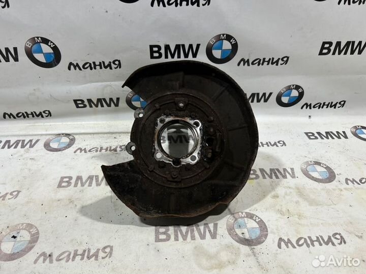 Кулак задний правый Bmw X5 E53 рест M57D30 2005