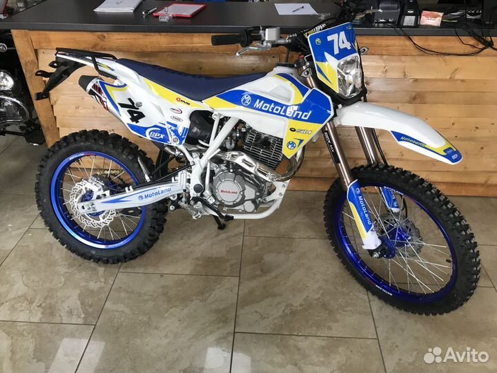 Мотоцикл Кросс Motoland XT 250 HS (172FMM) с птс
