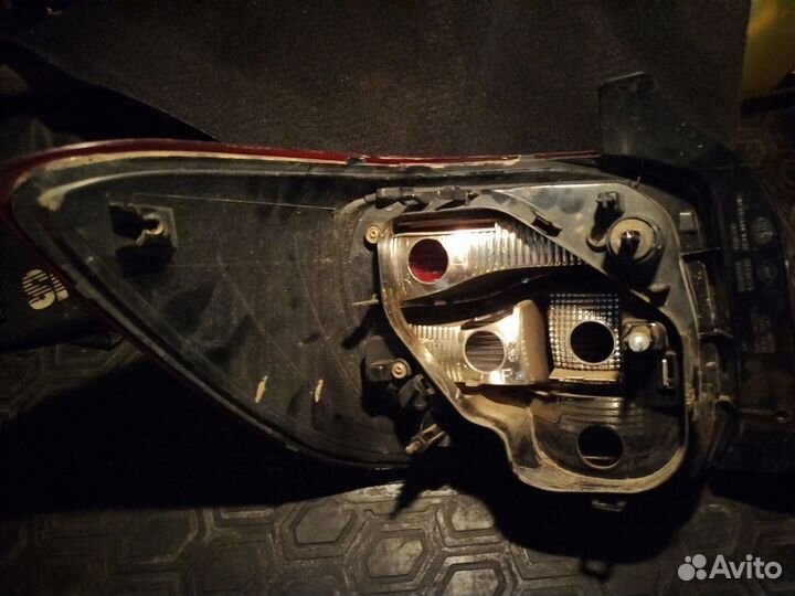 Фонарь правый Renault Logan II