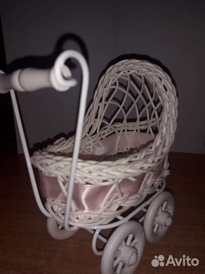 Игрушечная коляска