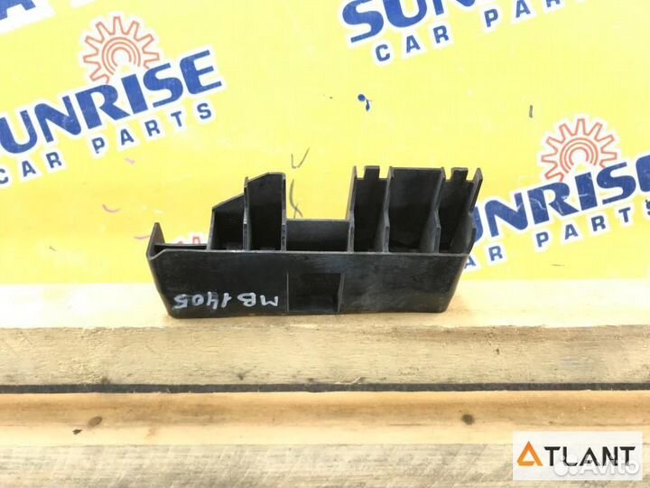 Крепление бампера задняя левая suzuki swift