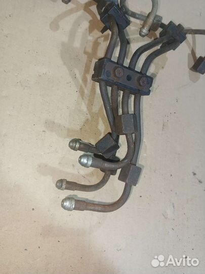 Трубки топливные Toyota Hiace 1998г