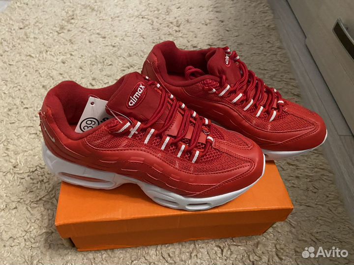 Кроссовки новые