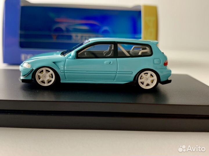 Коллекционная машинка Honda Civic 1:64