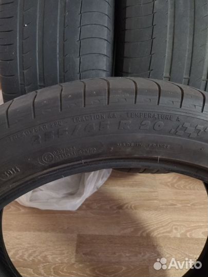 Michelin Latitude Sport 255/45 R20 101W