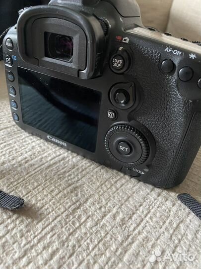 Фотоаппарат Canon EOS 7D