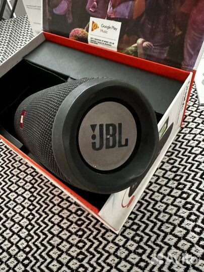 Колонка jbl charge 3