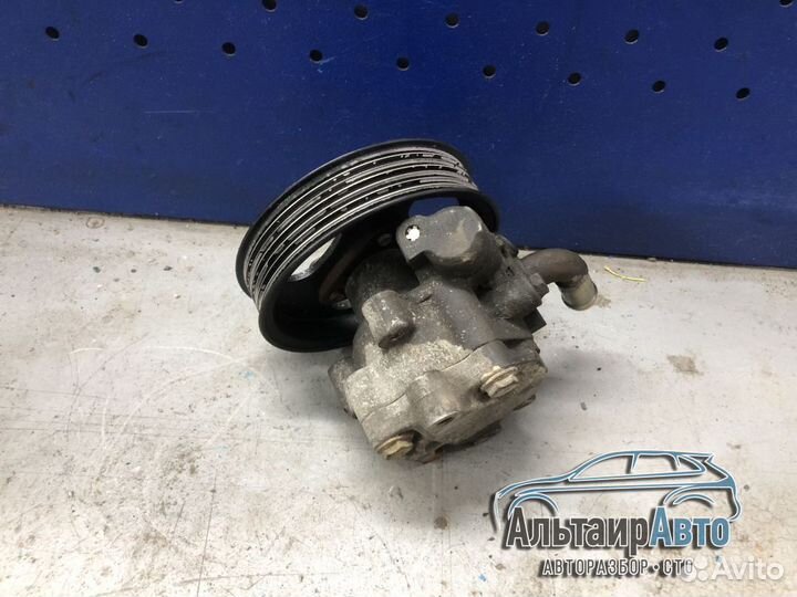 7L6422154E Насос гур Volkswagen Touareg 3,2 бензин