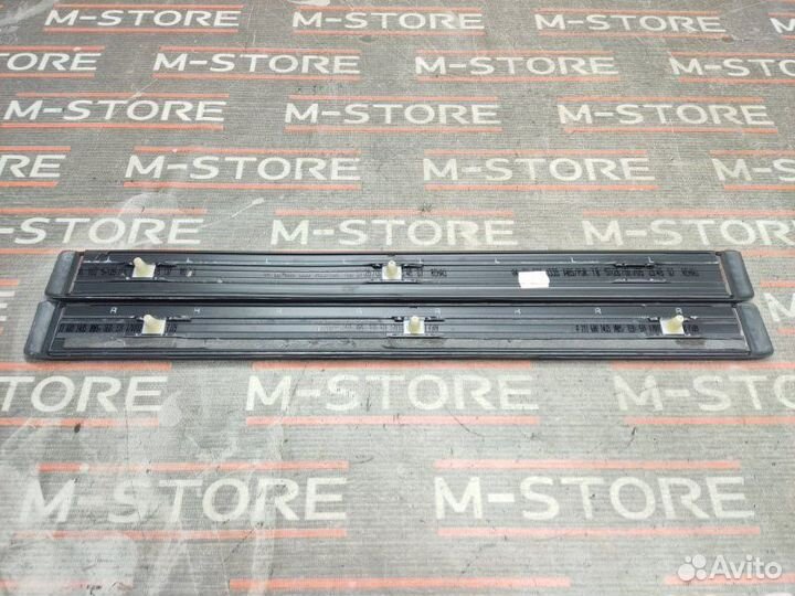 Накладка на порог салона Mercedes-Benz E-Class