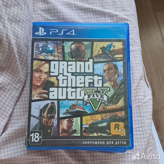 Диск GTA 5 на PS4
