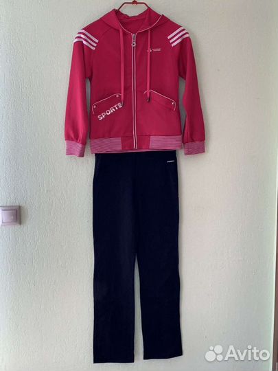 Костюм спортивный