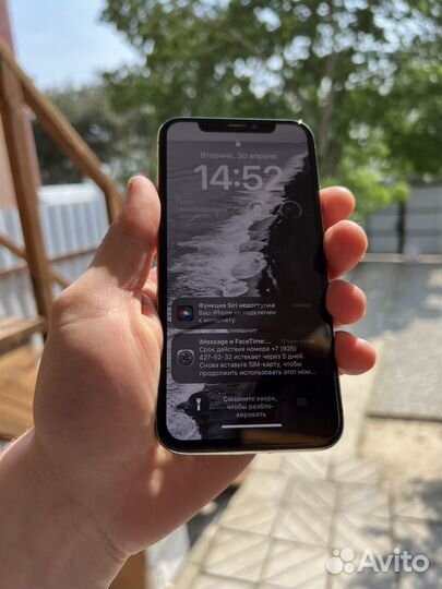 iPhone X, 64 ГБ