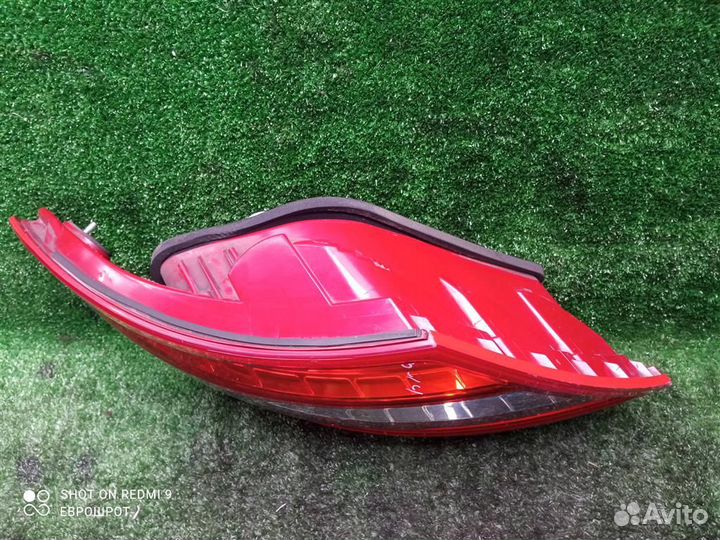 Фонарь задний левый Mercedes Benz W204 (2007-2015)