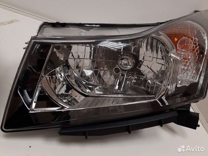 Фара левая Chevrolet cruze