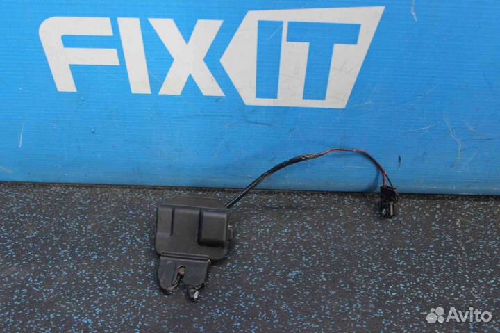 Замок багажника Nissan Primera (Ниссан Примера) P1