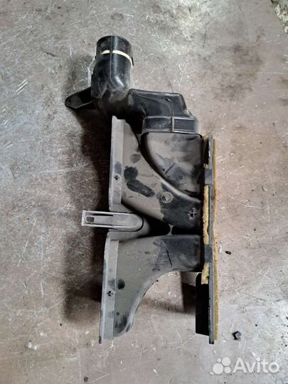 Воздуховод печки на Ягуар s-type