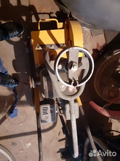 Резчик по бетону