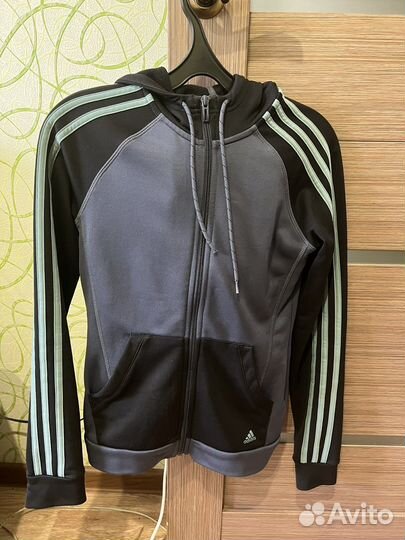 Спортивный костюм женский adidas