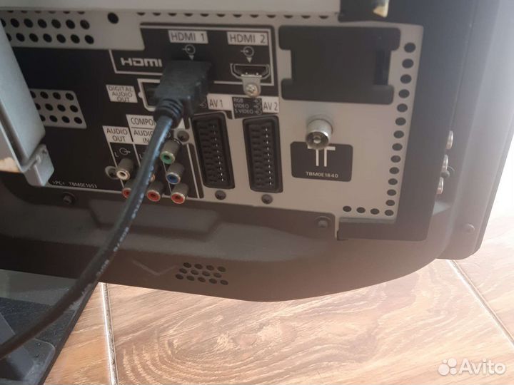 Огромный телевизор Panasonic tx-pr50u10