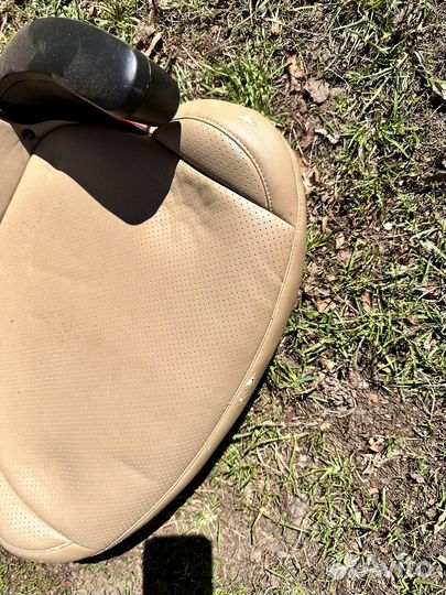 Детское кресло в машину