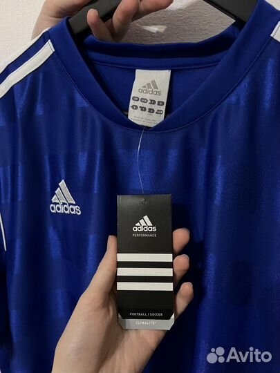 Футболка adidas