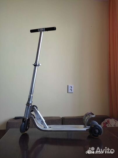 Самокат детский трехколесный бу