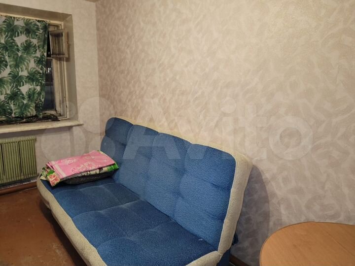 Комната 12 м² в 5-к., 1/3 эт.