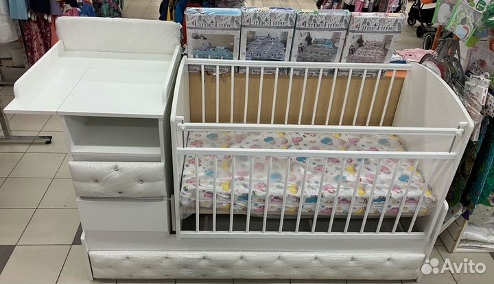 Кровать трансформер c маятником Дива