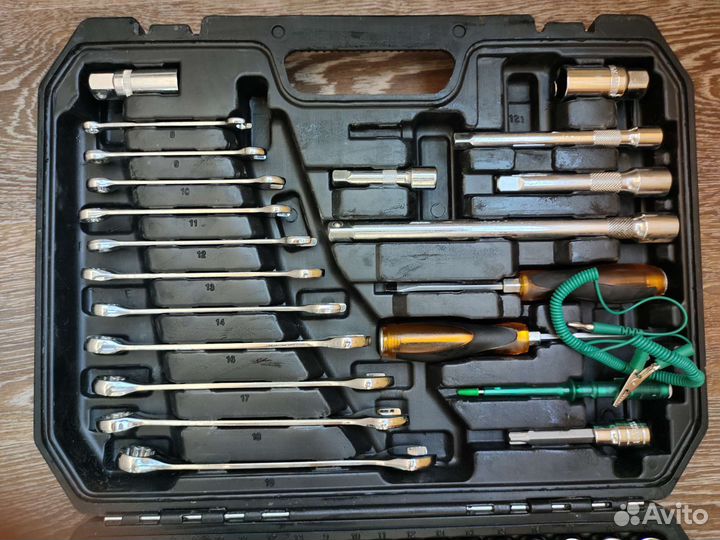 Набор инструментов 121 предмет