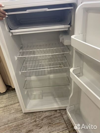 Холодильник Dexp RF-SD090MA/W