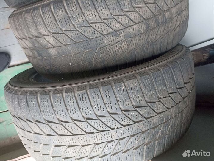 Triangle Snowlink TWT02 245/45 R18