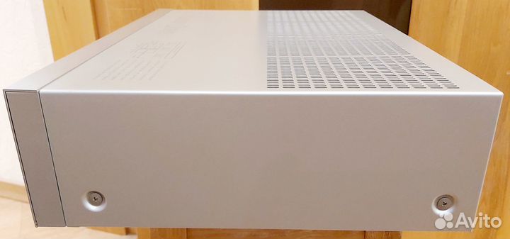 Интегральный усилитель Technics SU-V7A бомба