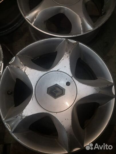 Оригинал Рено R15