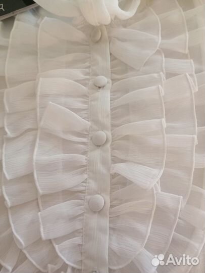 Блузка с жабо новая LEO GUY Франция разм.5 (52-54)