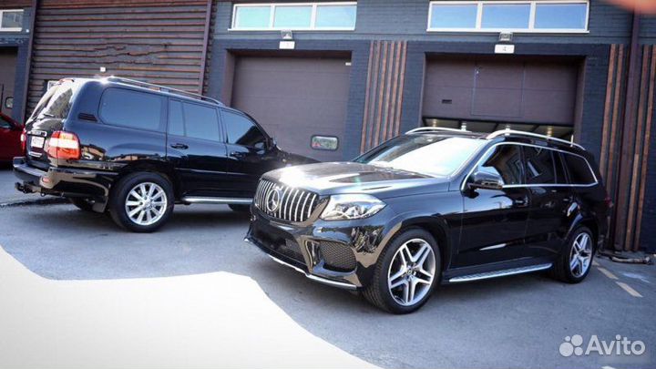 Решетка на Mercedes GLS X166 GT-Style Дистроник