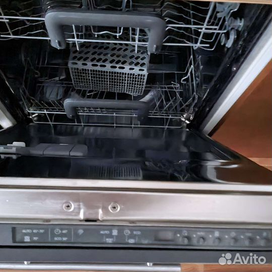 Skinande ikea2015г,рабочая.Дает сбой.Договоримся