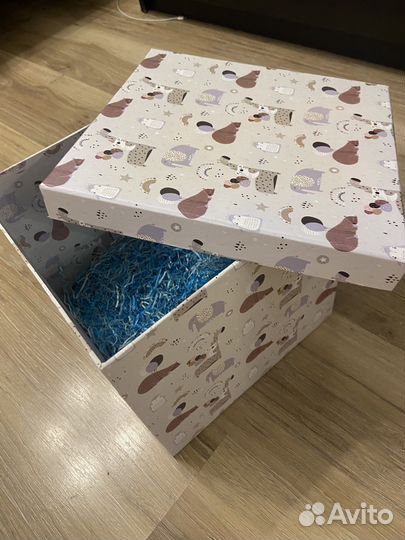 Коробка подарочная