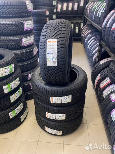 Maxxis Premitra Snow WP6 235/55 R17 103V