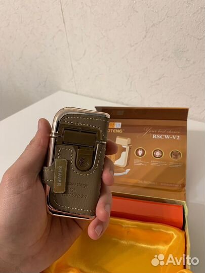 Триммер для бороды и усов